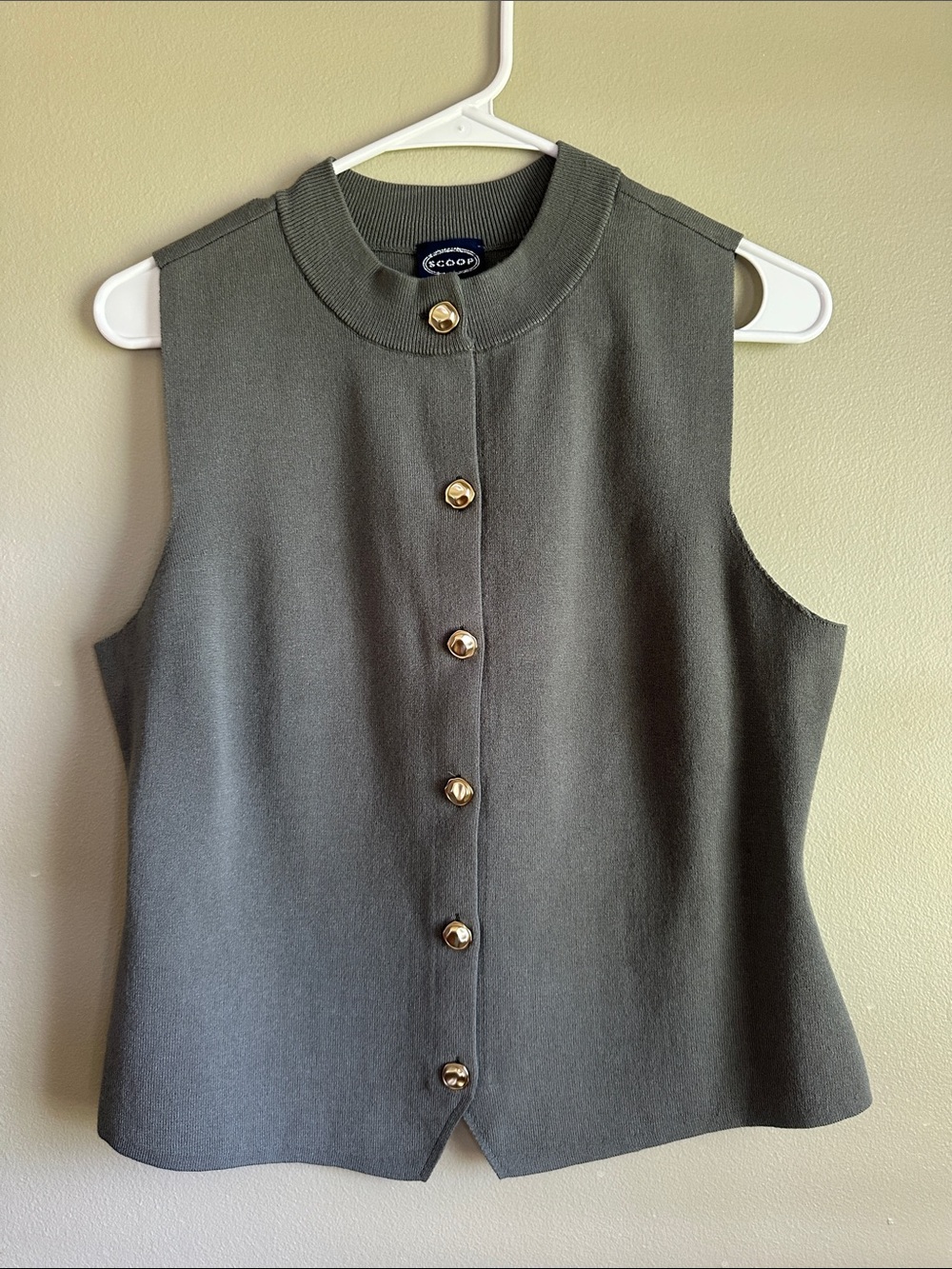 Scoop Sleeveless Button-Front Knit Shell in Olive